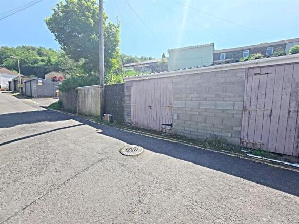 Madoc Street, Graig, Pontypridd photo 4