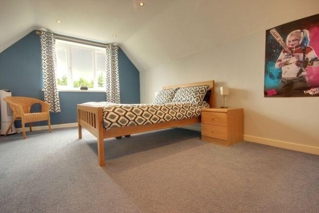Bedroom 3 (Double)