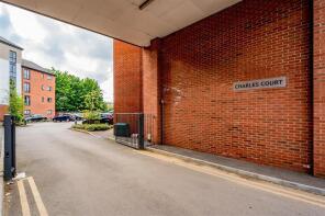 Flat 16, Charles Court, Railway View, Kettering NN16 8FE
