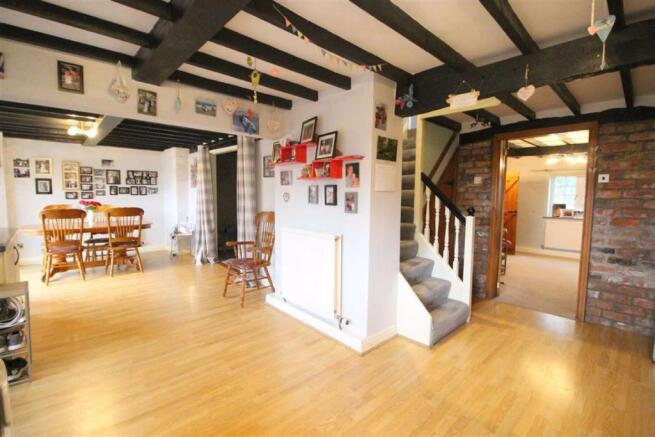 Dining kitchen