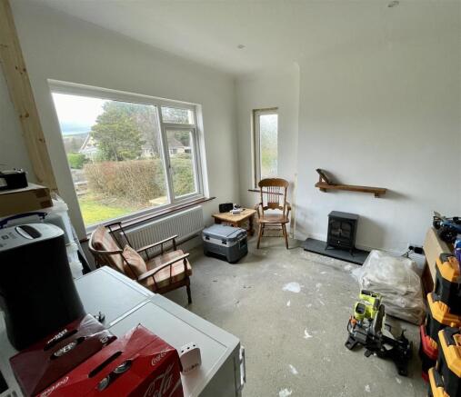 LIVING/RECEPTION ROOM/3RD BEDROOM