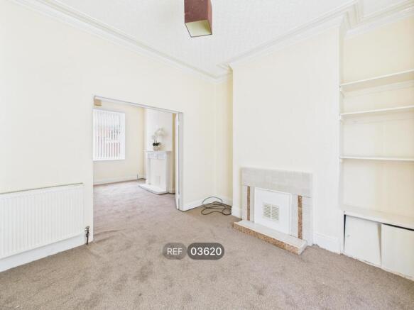 2 bed Terraced to rent Image 6