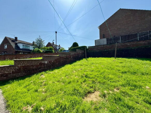 2 bed Apartment for sale Image 11