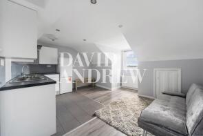 Flat D, 712, Holloway Road, London N19 3NH
