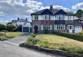 55, Woodlands Parkway, Timperley WA15 7QT