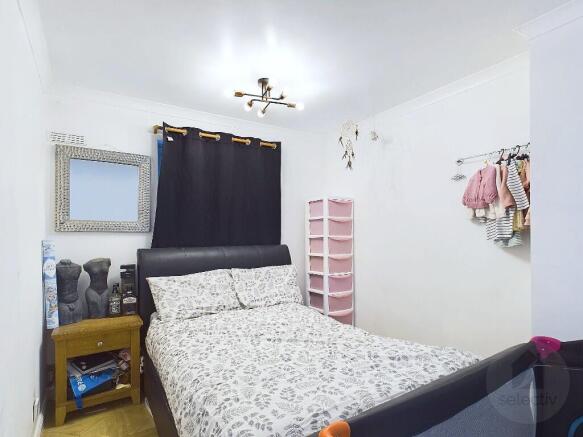 1 bed Semi-Detached Bungalow for sale Image 7