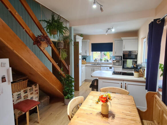 Dining/Kitchen