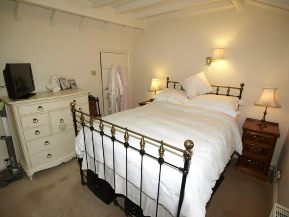 Bedroom two (2)