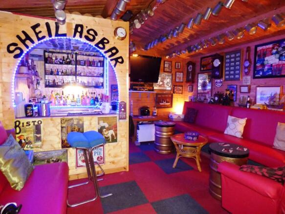 Summer House Bar