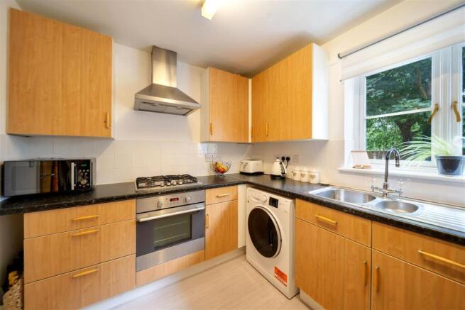 104 Foxhall Rd-36.jpg