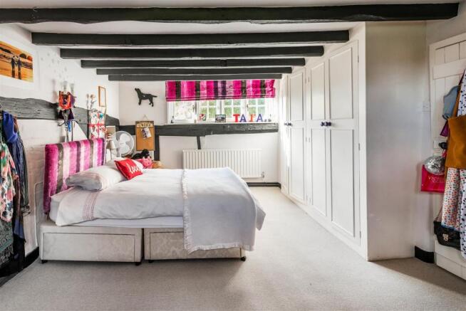 house. estate agent Rudgwick bedroom