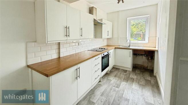 2 bed Terraced to rent Image 6
