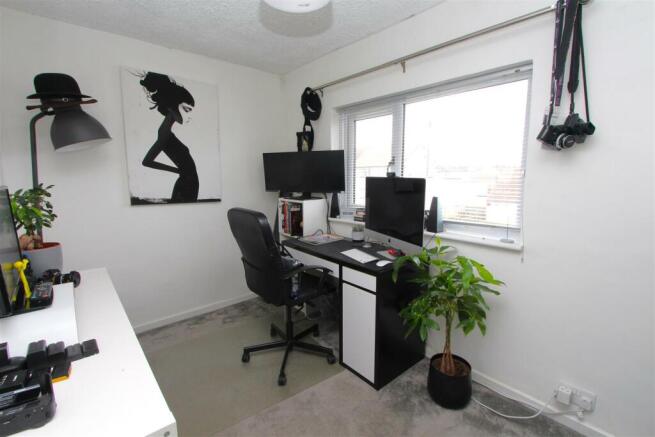 Bedroom 2.JPG