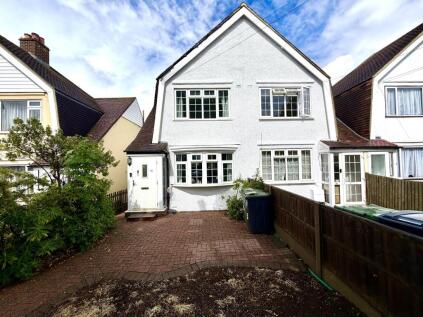 Mount Road, Chessington, Surrey. KT9 1JQ