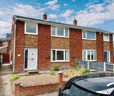 33 Springbank Close, Barnsley, South Yorkshire S71 3HZ