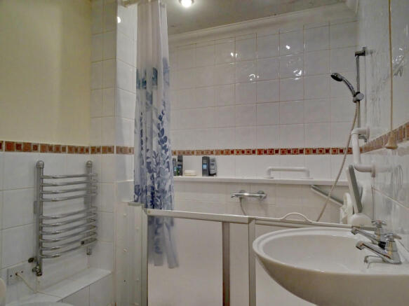 Photo 8