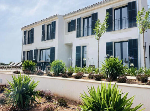 c2780fb5-8700-4704-a2fc-a912dcaef162