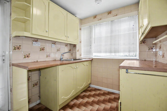 28 Oakley Drive, New Eltham, London, SE9 2HJ
