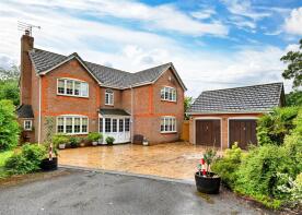 10, Wood Hayes Croft, Wolverhampton WV10 8PP