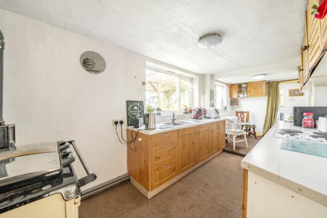 KITCHEN BREAKFAST ROOM.JPG