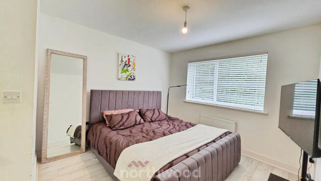 Blackberry Road, Lakeside, Doncaster, DN4 photo 4