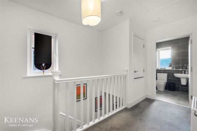 3 bed Semi-Detached for sale Image 10