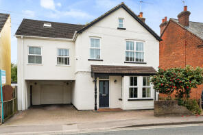 15, Fleet Road, Farnborough GU14 9RB