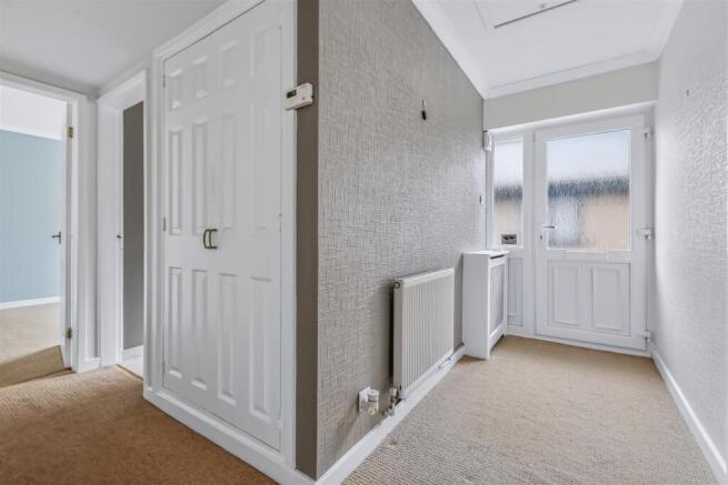 2 bed Detached Bungalow for sale Image 9