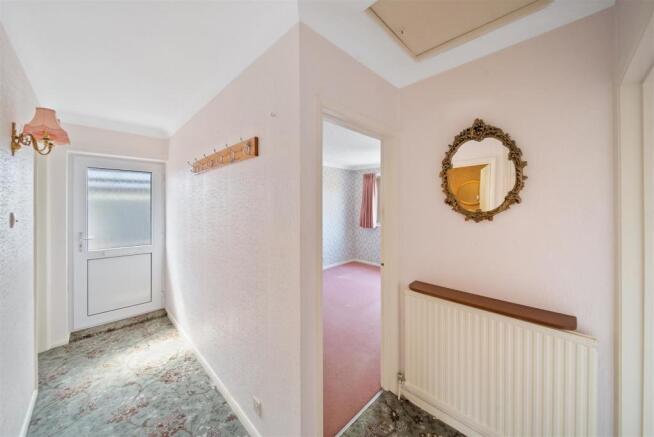 ENTRANCE HALLWAY