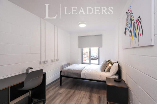 1 bed Flat to rent Image 6