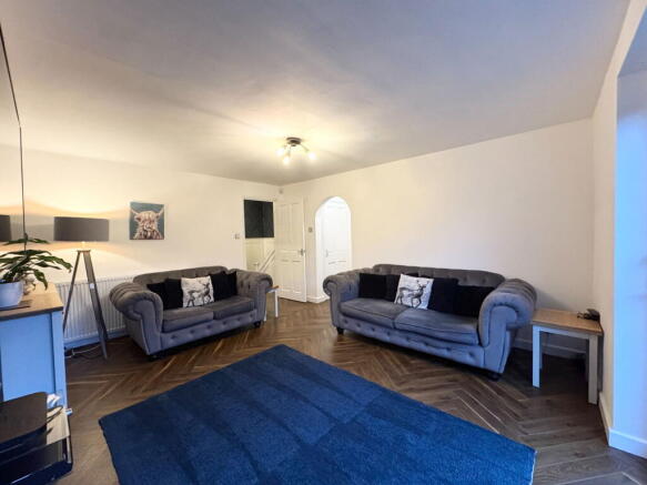 Maple Place, Chapeltown, Sheffield, S35 1QW photo 4