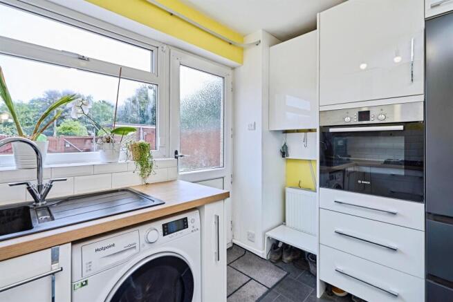House in Sandwell, West Midlands - View 4