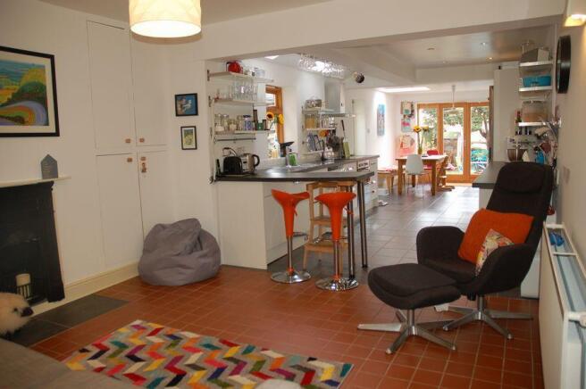 OPEN PLAN FAMILY/KITCHEN/DINING ROOM