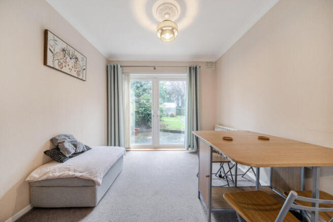 1396611-8-695fb81...