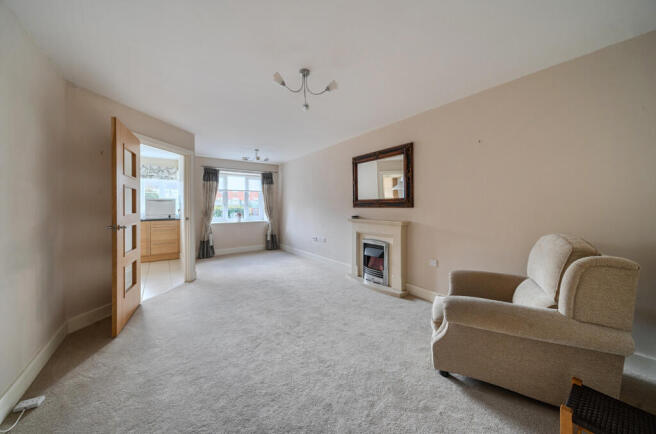 1410987-4-69930b8...