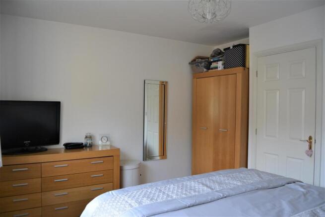Bedroom One (2).JPG