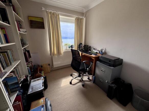 Bedroom 4/Study