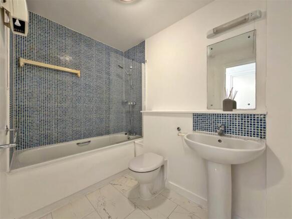 Bathroom.jpeg
