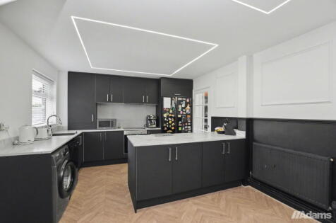 Chiswick Close, Runcorn, WA7 6HQ