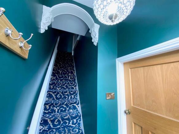 2 bed Terraced for sale Image 7