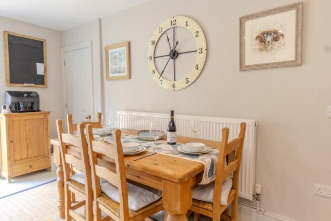 3 bed Detached for sale Image 6