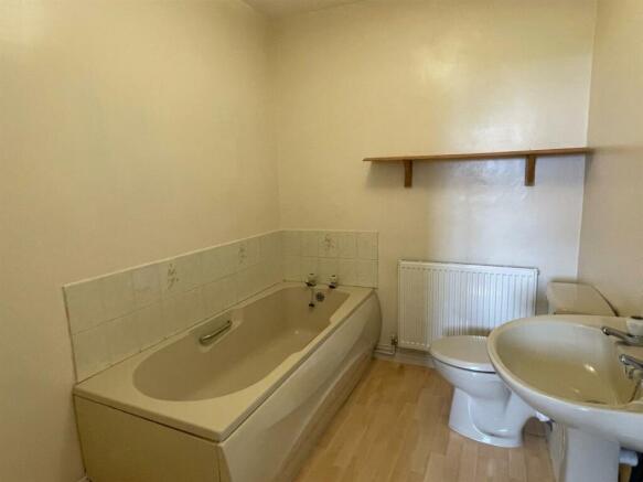 Bathroom.jpg