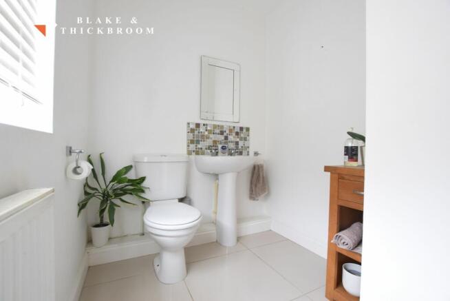 GROUND FLOOR CLOAKROOM