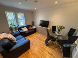 4, Hillside House, Cumberland Road, Headingley, Leeds LS6 2EF
