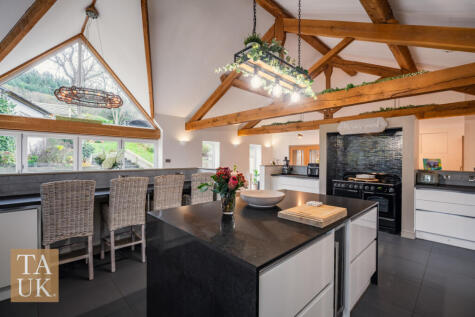 Ffordd Pennant, Eglwysbach, Conwy, LL28