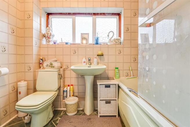 Bathroom Suite