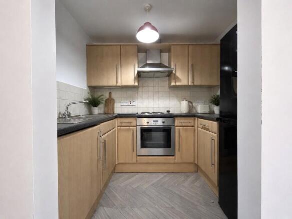 2 bed Apartment for sale Image 5