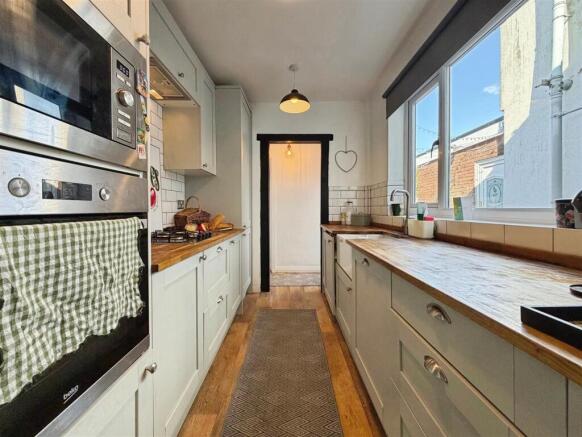2 bed Terraced for sale Image 10