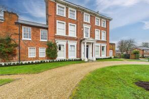 7, 9 Wick Hill House, Kenilworth Avenue, Bracknell RG12 2JE