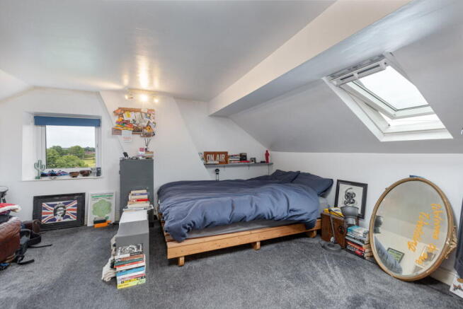 6 bed Village House for sale Image 12